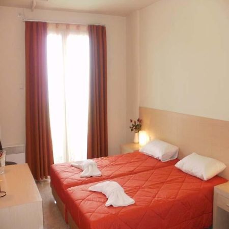 Amfitrion Hotel Agios Konstantinos  Ngoại thất bức ảnh